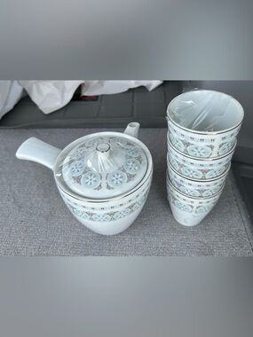 Vintage Noritake Yokode Kyusu style teapot and 4 teacups.
